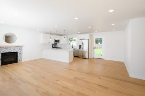U-shaped White Kitchen - Federal Way