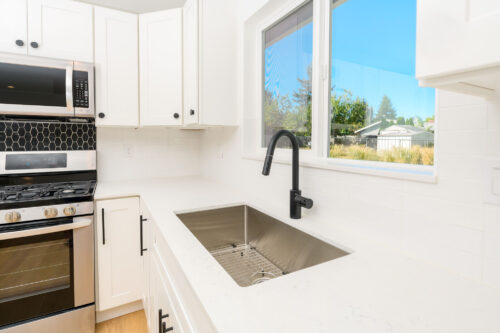U-shaped White Kitchen - Federal Way